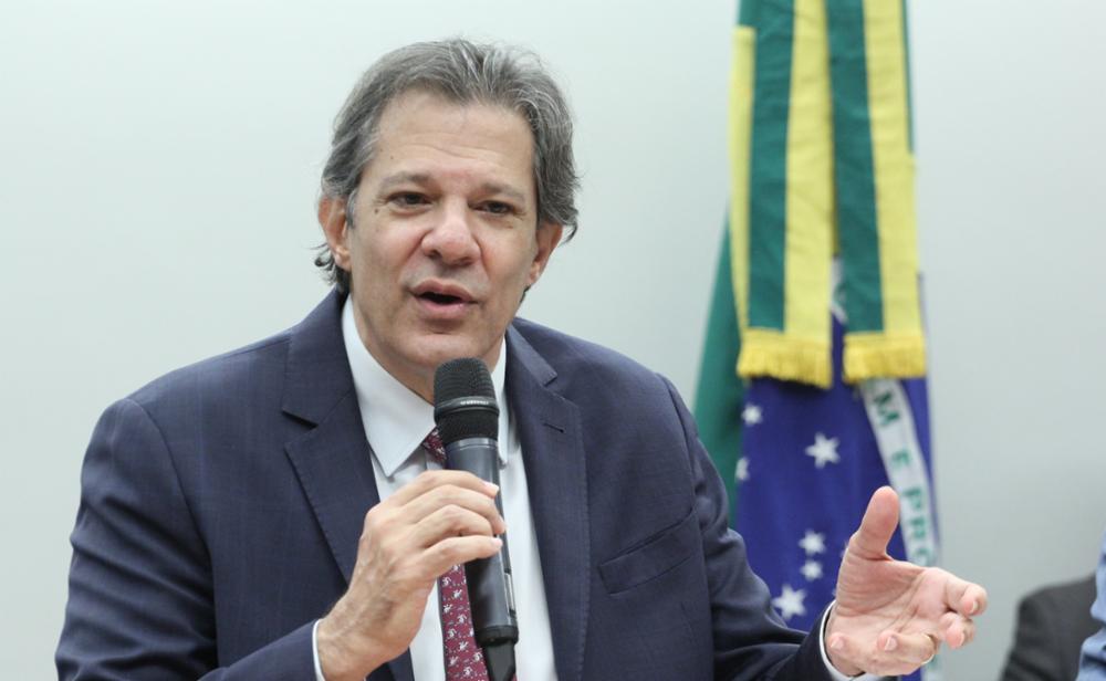 Haddad diz que ou compensa a desoneração ou reonera a folha