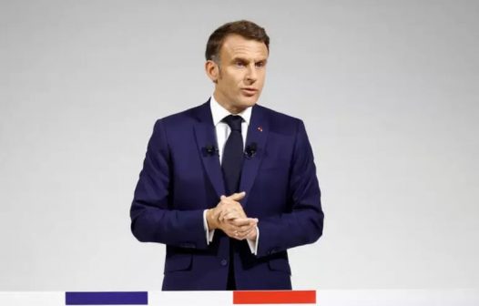 Macron rejeita pedido de renúncia do primeiro-ministro