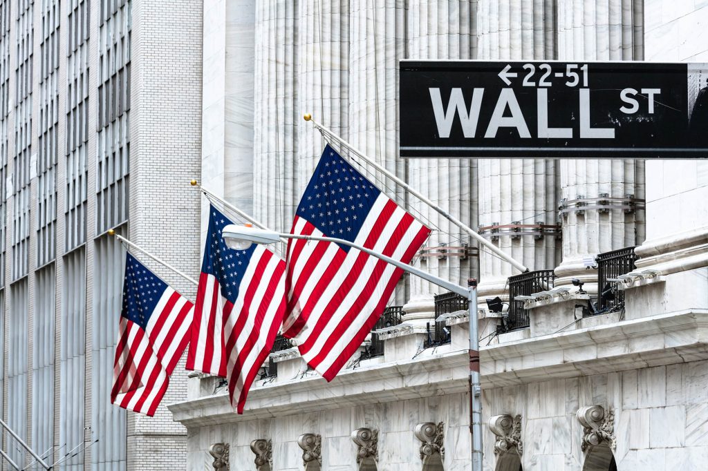 Bolsas da Europa fecham em alta, acompanhando o rumo de Wall Street