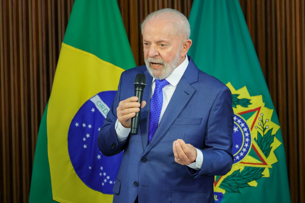 Lula lamenta morte de Delfim Netto e diz que economista era referência