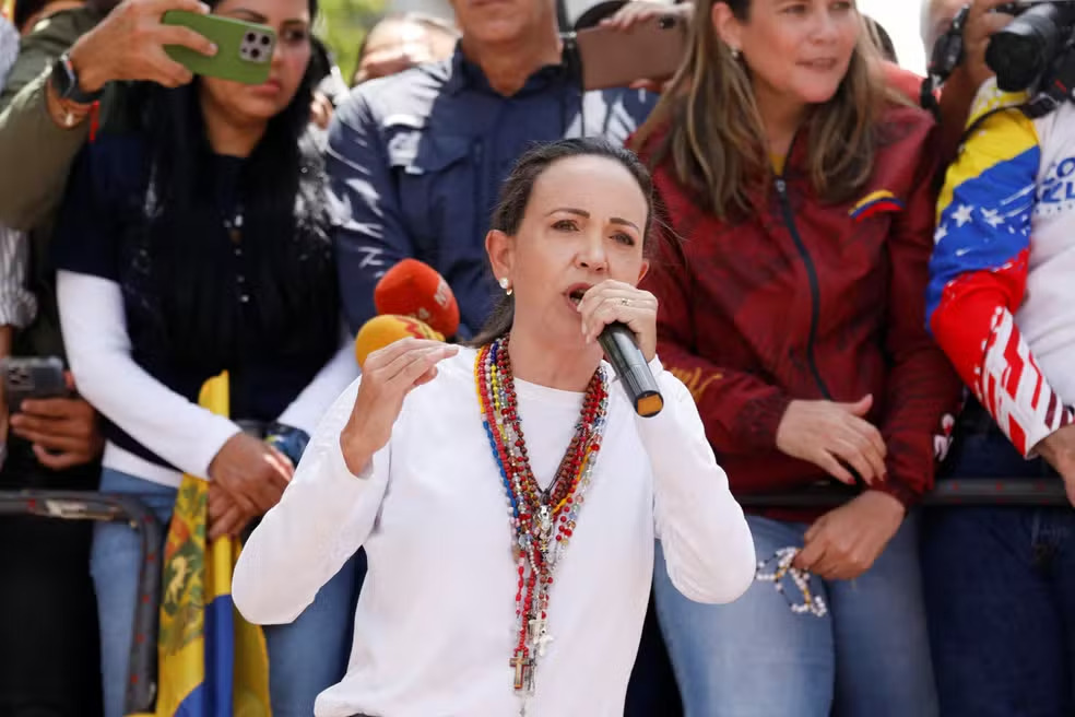 María Corina diz que é uma falta de respeito propor nova eleição na Venezuela