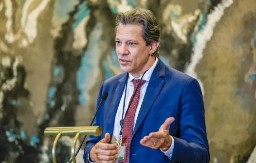 Haddad admite que dívida pública precisa ser administrada com cuidado