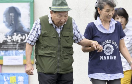 Ex-boxeador japonês é absolvido de quatro assassinatos após passar 45 anos no corredor da morte