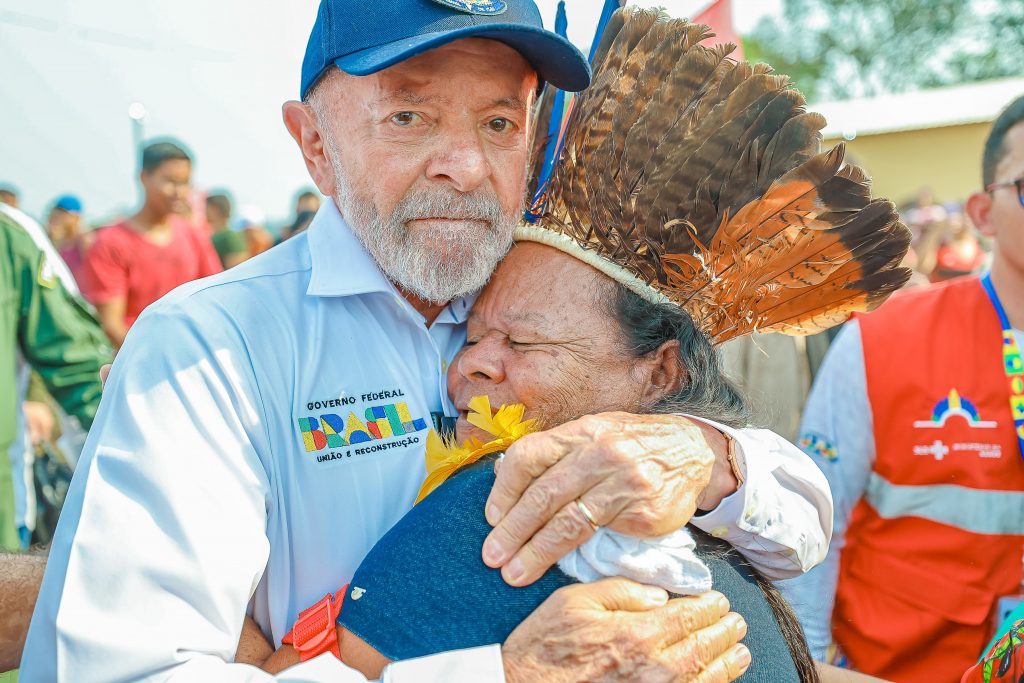 Lula defende reconstrução da BR 319, que corta a Amazônia