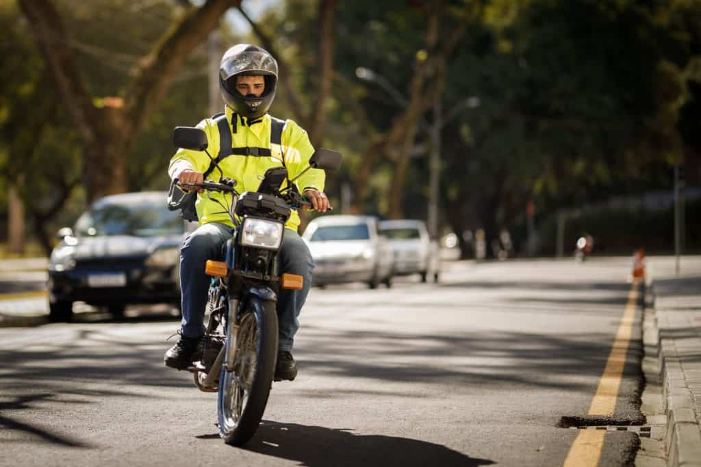 Mais da metade dos proprietários de motocicleta não tem habilitação