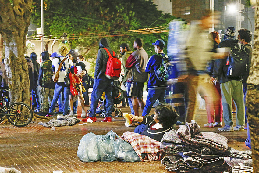 Número de pessoas em situação de rua cresce no país