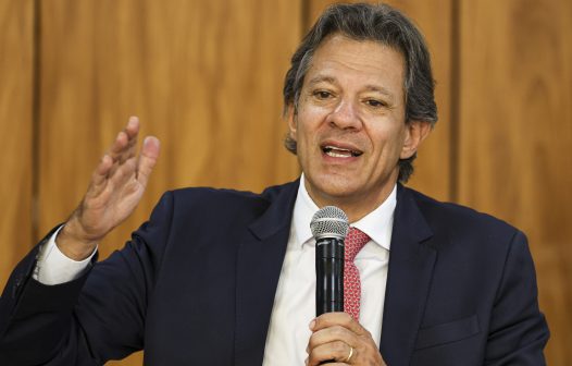 Haddad diz que levanta alternativas para reforma da renda