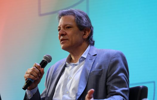 Haddad diz que esquerda não tem ‘sonho’ e ‘palhaços’ da extrema direita ocuparam picadeiro