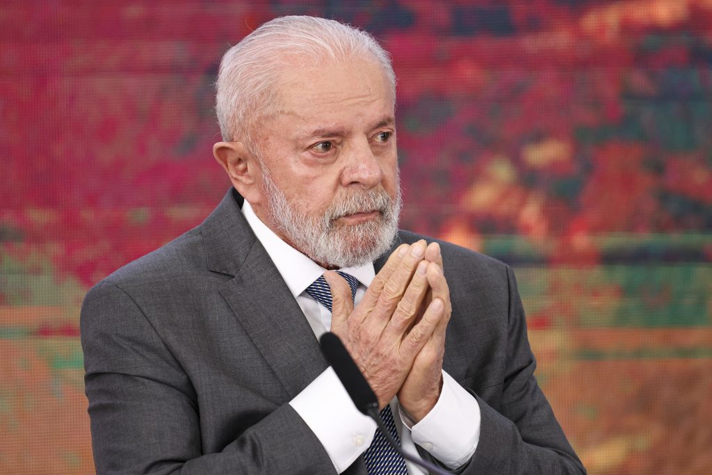 Lula desconhece destino dos recursos do antigo acordo de Mariana