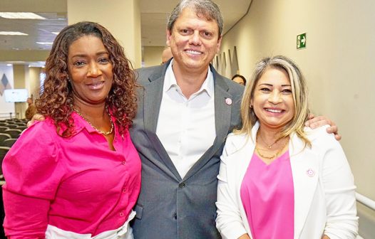 Governo de SP lança campanha Outubro Rosa com Dia D de combate ao câncer de mama