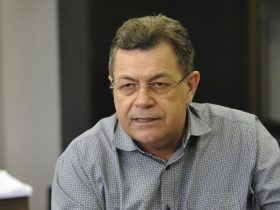 Deputado diz que PT não pode fingir que não é governo